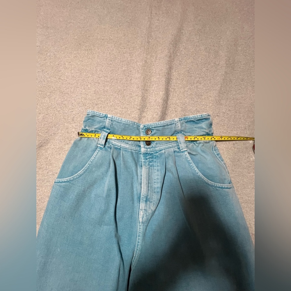 Authentic Gucci Blue paper bag waist cherry appliqué jeans 27 - Picture 11 of 12